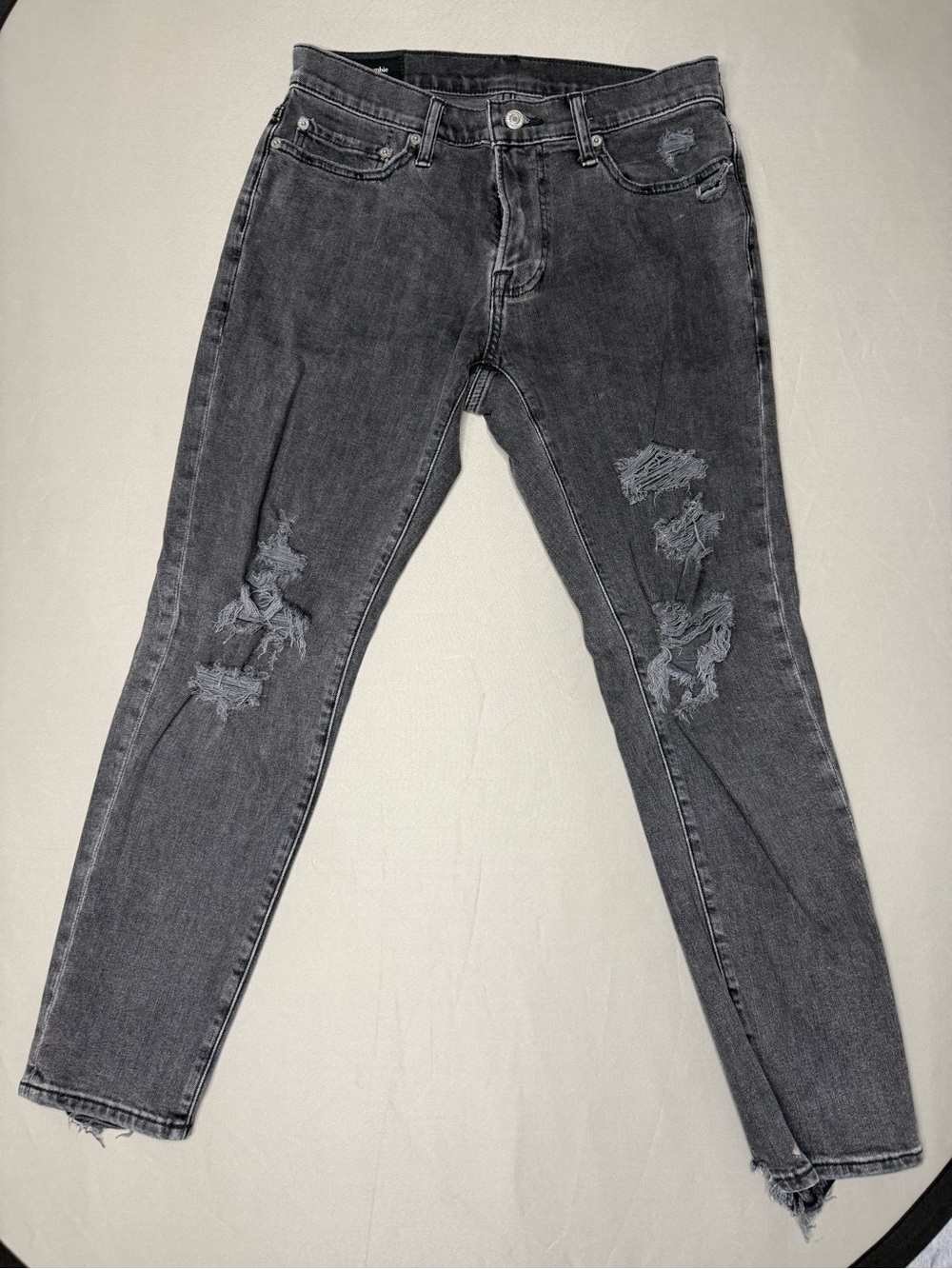 Men’s Distressed Black Skinny Jeans